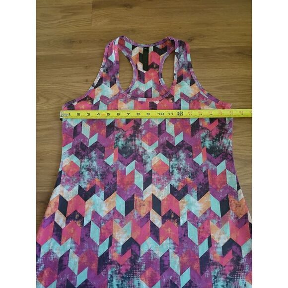 Lukka Workout Tank - Picture 4 of 5